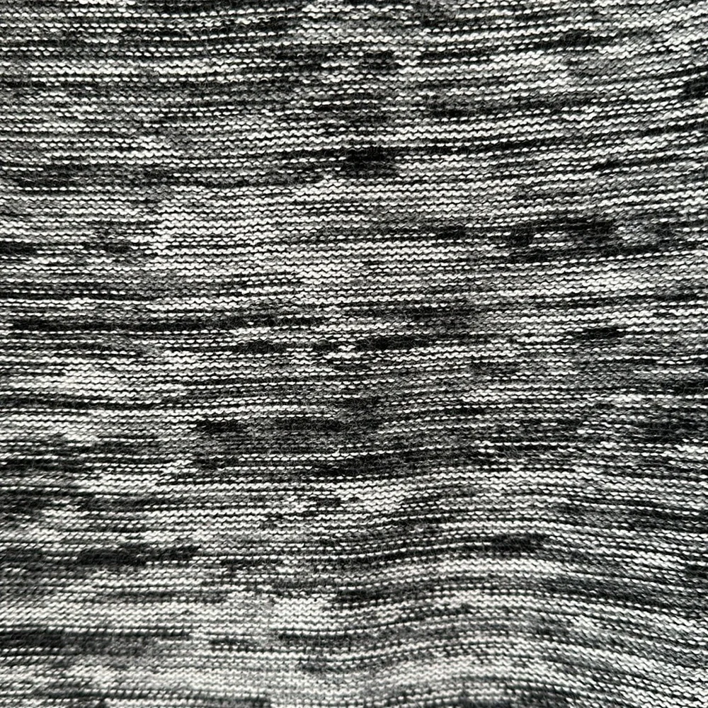 Loft black, gray & white sweater (M). - Picture 2 of 5